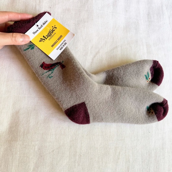 NWT Maggie’s Organic Merino Wool Snuggle Socks Cardinal Made in USA Medium Taupe - Picture 1 of 6